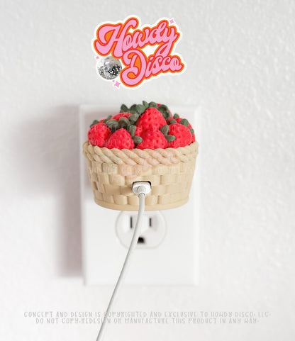 Strawberry Basket Charger Cover